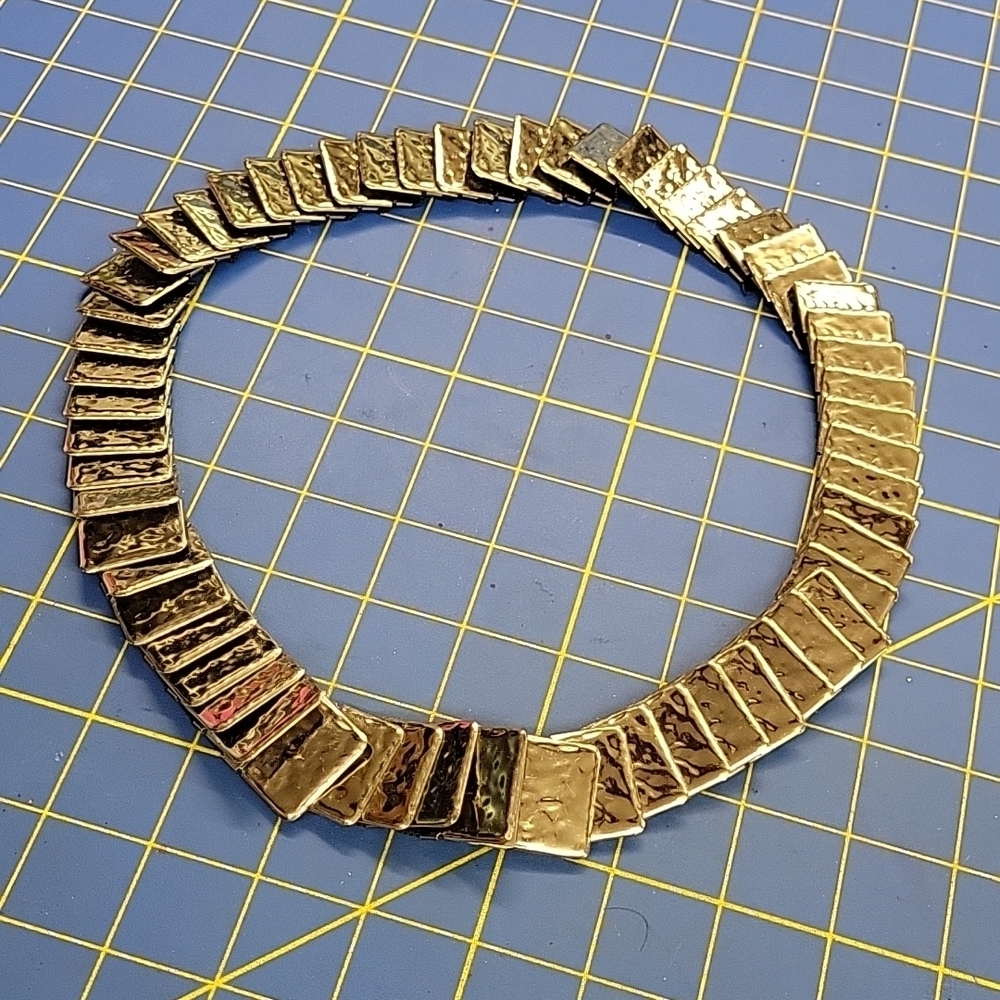 27" Elastic & Silver Metal Stretchy Belt